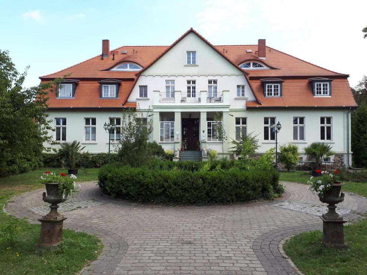 Pension Gutshaus Krusemark Hohenberg-Krusemark 外观 照片
